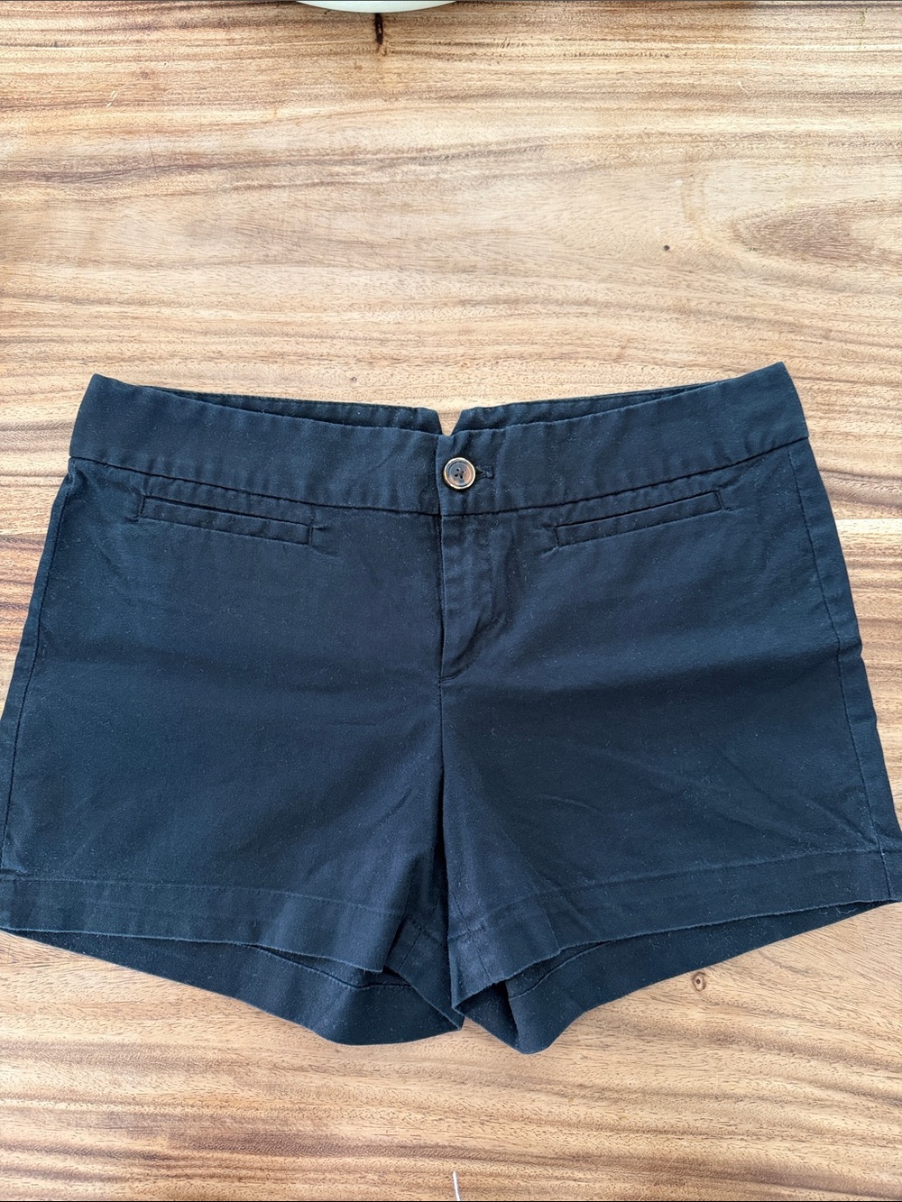 Banana Republic Black Mid-Rise Women's Shorts 6